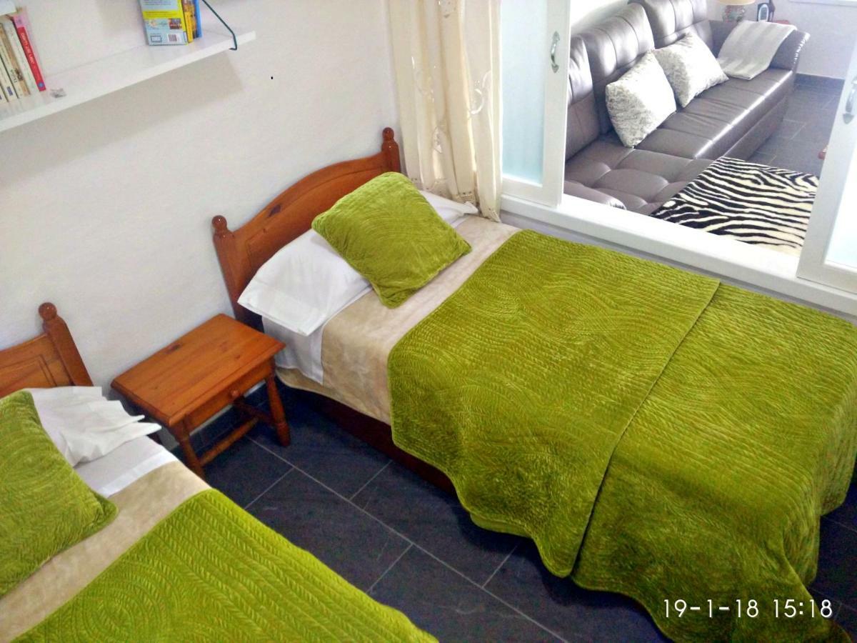 Ocean Breeze Faro Sardina Apartment Exterior photo